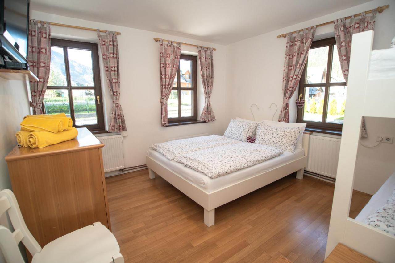 Pritlicni Apartma Hribovc Z Atrijem Kranjska Gora Luaran gambar