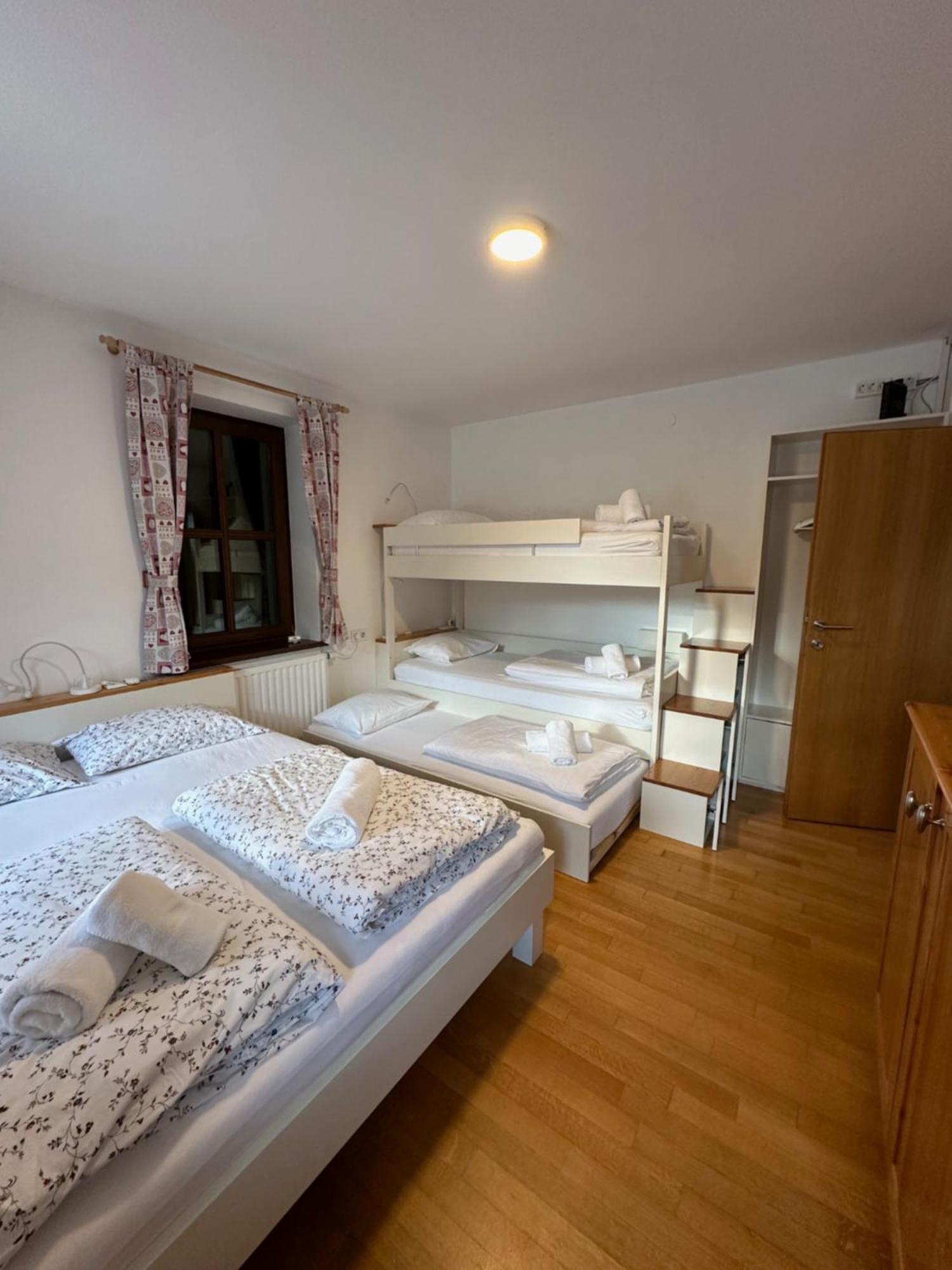 Pritlicni Apartma Hribovc Z Atrijem Kranjska Gora Luaran gambar